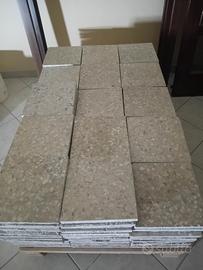 Piastrelle in graniglia 