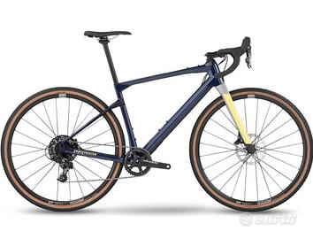 BMC URS Two Apex gravel carbonio