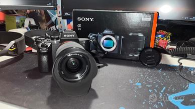 Sony Alpha 7 II con borsetta