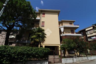3 LOCALI A VICENZA