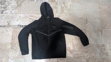 Nike Tech Fleece Nera Originale - Taglia L 