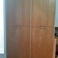 Armadio in legno 8 ante