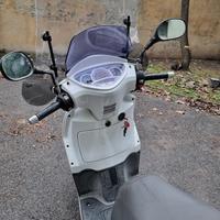 Kymco People 125 - 2012