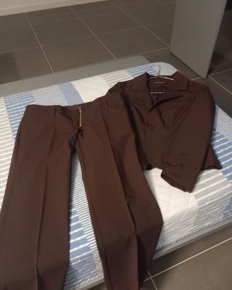 completo giacca e pantaloni