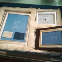 Set di 2 cornici in argento + orologio + book.