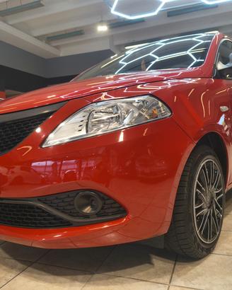Lancia Ypsilon 1.2 69 CV 5 porte S&S Gold