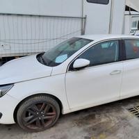 PEUGEOT 308 ANNO 2015 - RICAMBI