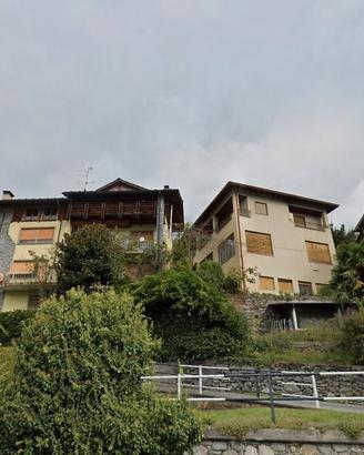 INTERO STABILE CIELO-TERRA di 700 MQ