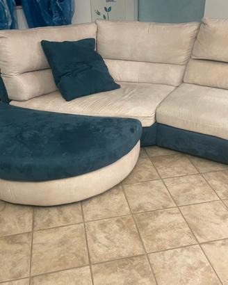 Divano 4 posti Poltrone e Sofa