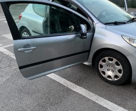 PEUGEOT 207 1.4 hdi 70 CV anche neopatentati