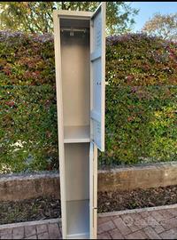 armadietto in metallo