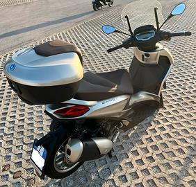 Piaggio Beverly 300 hpe