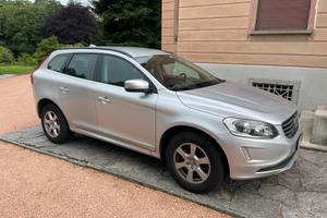 Volvo xc60 D4 2.4 AWD 4x4 MOMENTUM