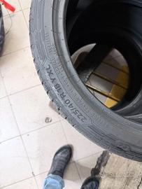4 pneumatici estivi usati 225/40 R18 Y XL