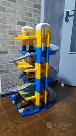 Parcheggio con sticker per macchine per bambini