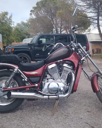 Suzuki Intruder 800