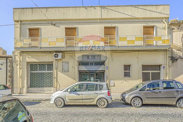 Locale Commerciale - Caltagirone