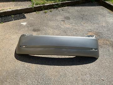 Paraurti posteriore ford fiesta dal 2002 a 2005
