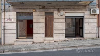 Locale commerciale Ragusa n*448, 452