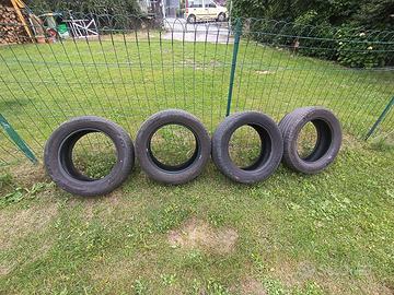 Gomme 235/55 R17