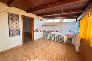 Casa, Santo Stefano di Camastra.