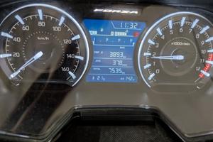 Honda Forza 125 (Feb 2023) - Solo 7.500 km 