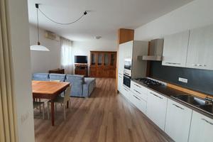 Appartamento ristrutturato e arredato