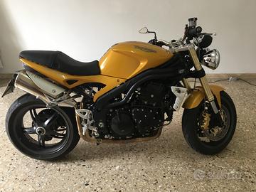 Triumph 1050 speed triple