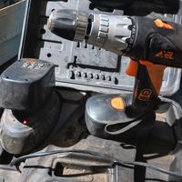 trapano avvitatore a batteria con percussione 18v