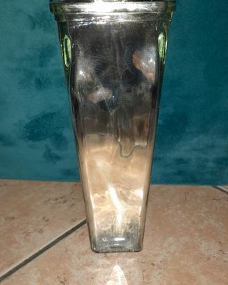 vaso in vetro quadrato