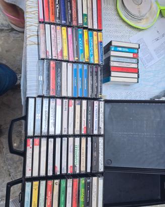 Cassette originali e non di vari generi