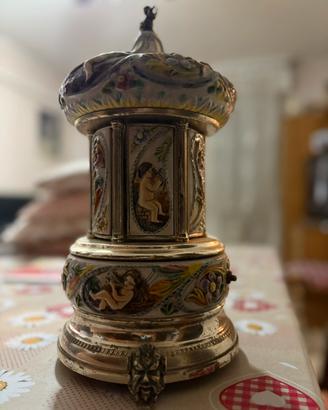 Carillon Reuge svizzero con movimento musicale