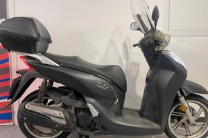 Honda SH 300 i