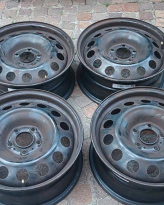 Cerchi in ferro 16" Alcar