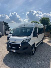 Peugeot Boxer 9 posti trasporto disabili pedana