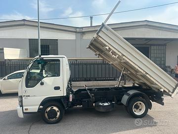 Isuzu del 2009 ribaltabile