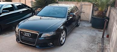 Audi A4 avant s-line 2.0 TDI 143 CV 
