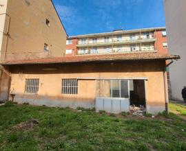Pinerolo to centro locale magazzino casa 6 box