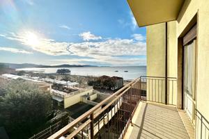 Rif.84 Centro:ampio appartamento con vista mare