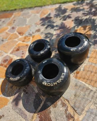 Gomme kart Levanto