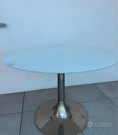 Tavolo in vetro bianco