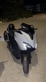 Tmax 560 icon gray