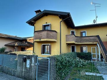 APPARTAMENTO BICAMERE CON GIARDINO PRIVATO E IN...