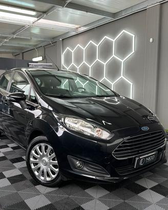 Ford Fiesta 1.5 TDCi 75CV 5 porte Titanium