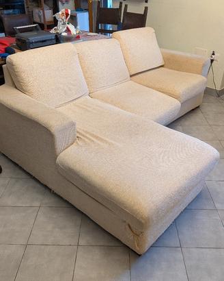 Divano con chaise longue avorio