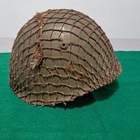 elmetto Italiano M33 con rete - originale