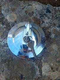 Tappo serbatoio auto d'epoca  