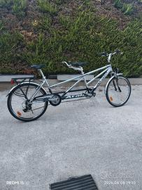 bicicletta tandem 2 posti 