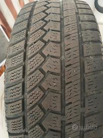 4 gomme invernali R16, già montate su Citroën C3