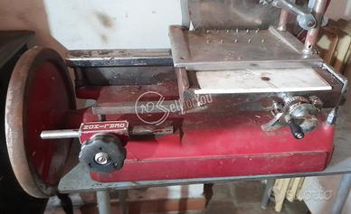 Affettatrice manuale a volano Oerlikon vintage